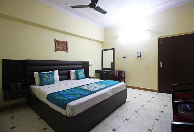 Oyo 7928 Hotel Sehgal 1