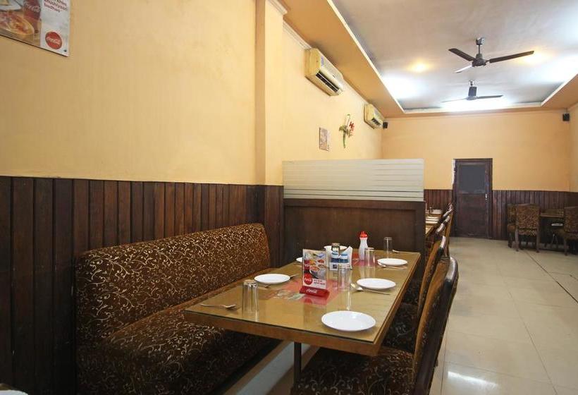 Oyo 7928 Hotel Sehgal 10