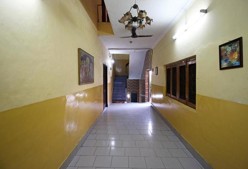 Oyo 7928 Hotel Sehgal 18