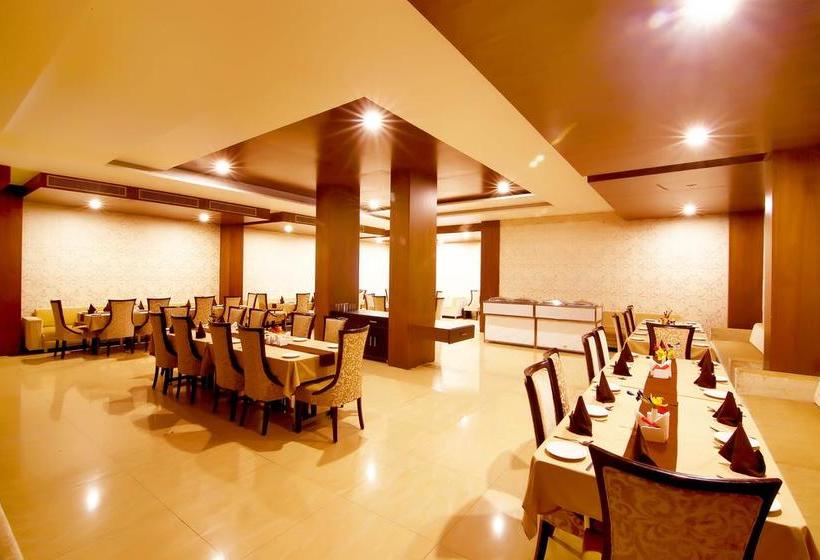 Oyo 4779 Hotel Vansh Palace 4