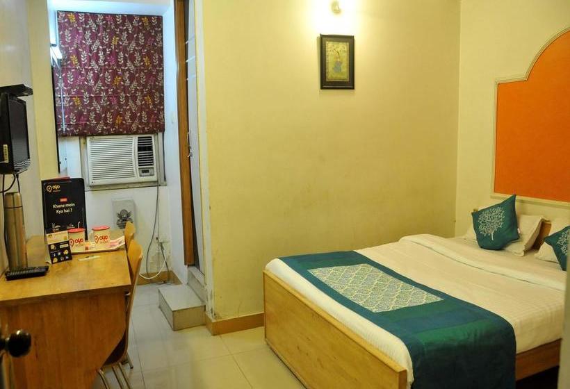 Oyo 3061 Hotel De Pintu 18