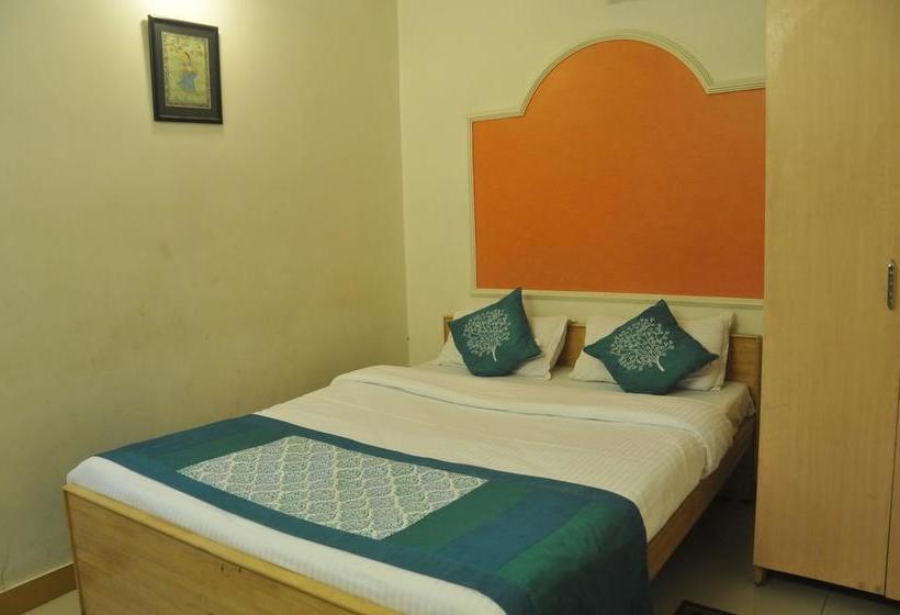 Oyo 3061 Hotel De Pintu 19