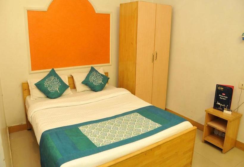 Oyo 3061 Hotel De Pintu 3