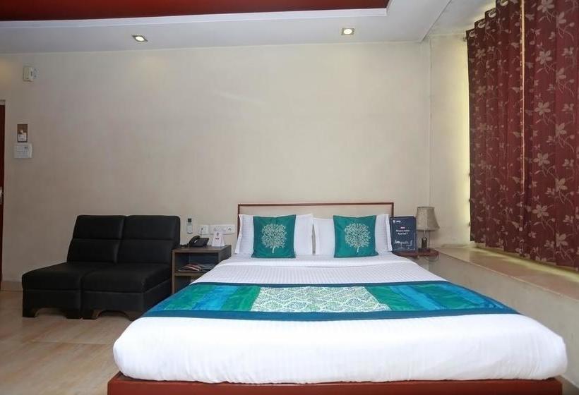 Hotel Oyo 2737 Residency Square 15