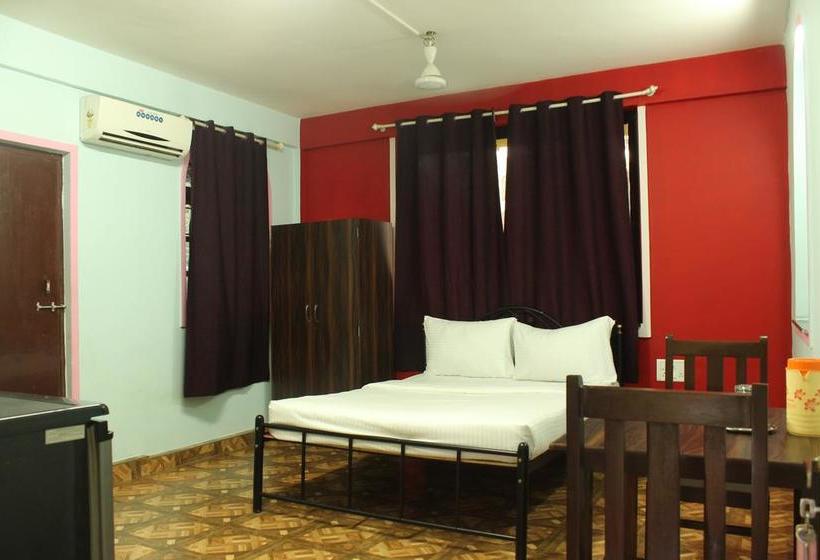 Hotel Oyo 6453 Studios Behind Kfc Calangute 10