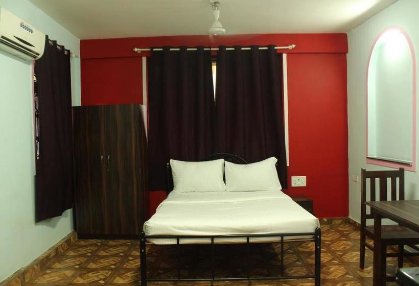 Hotel Oyo 6453 Studios Behind Kfc Calangute 11