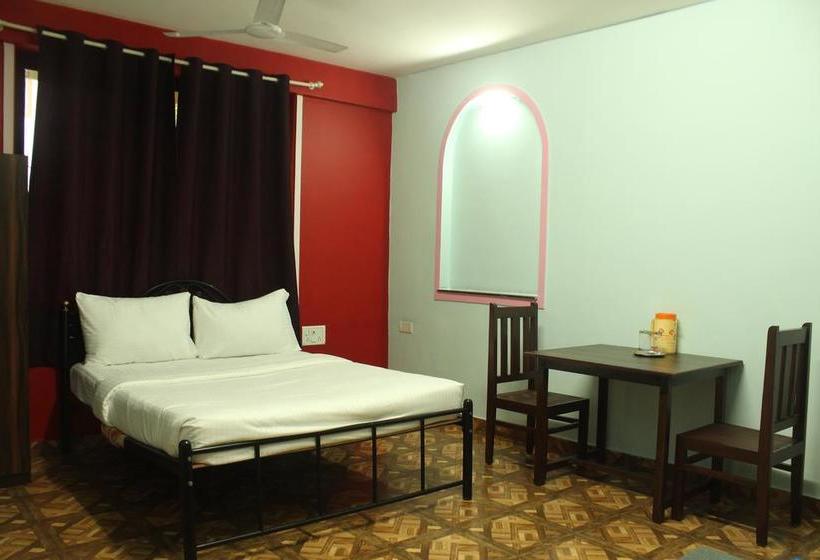 Hotel Oyo 6453 Studios Behind Kfc Calangute 12