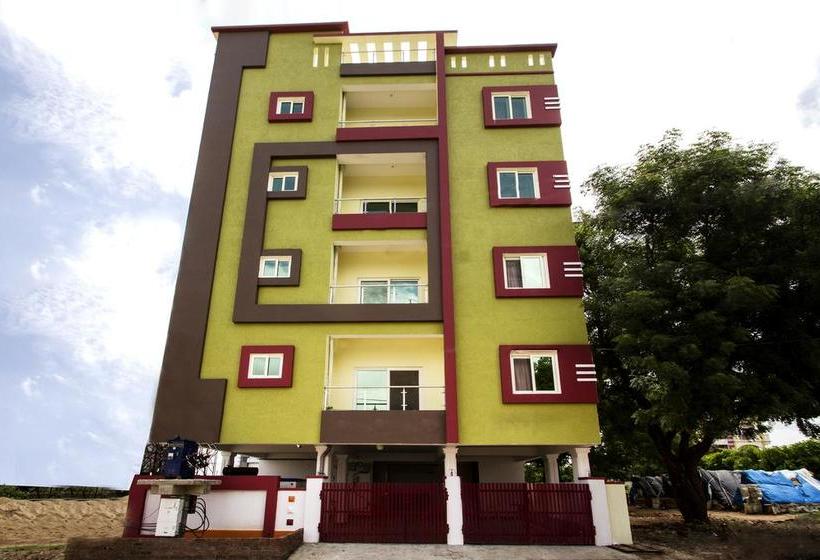 Hotel Oyo 6663 Airport Pride Inn