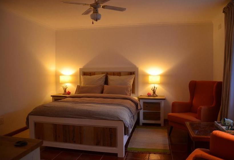 The Blue Door B&b 14