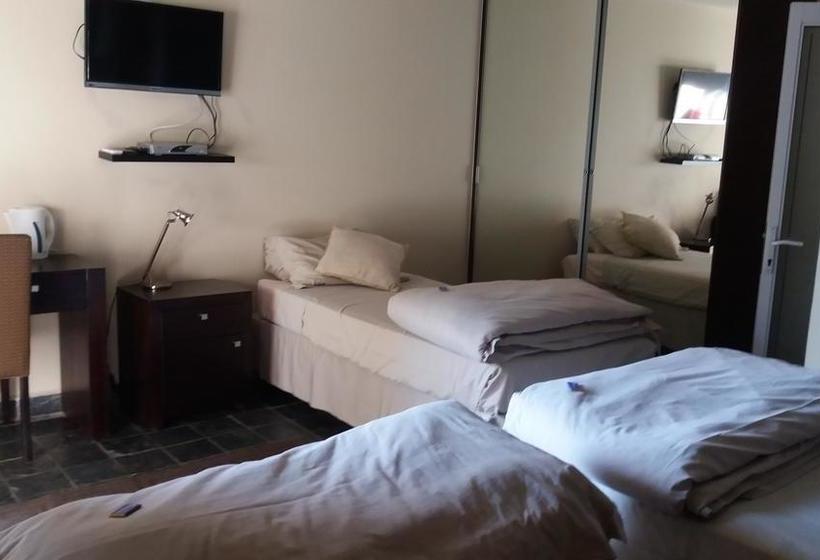 Bed and Breakfast Flying Falcon Guesthouse 3