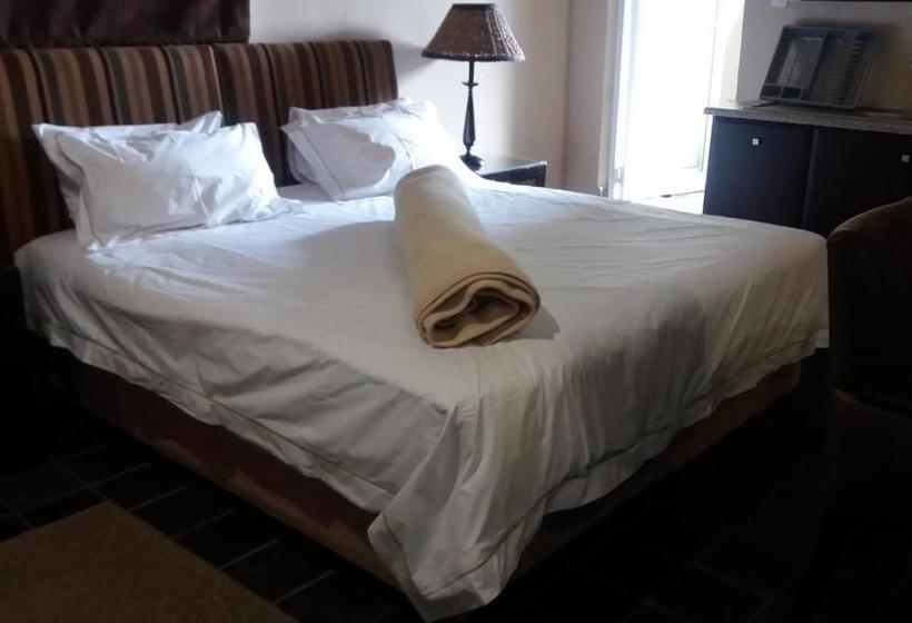 Bed and Breakfast Flying Falcon Guesthouse 9