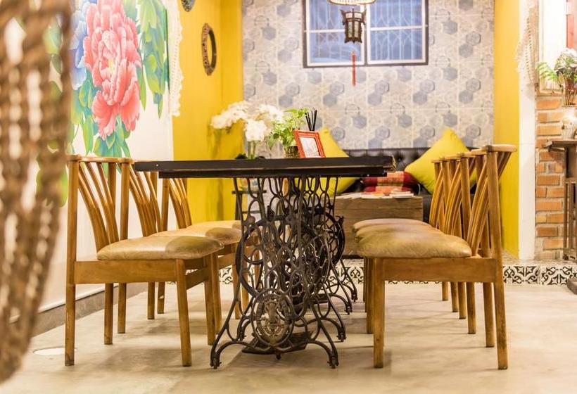 The Neighbors Hostel 10