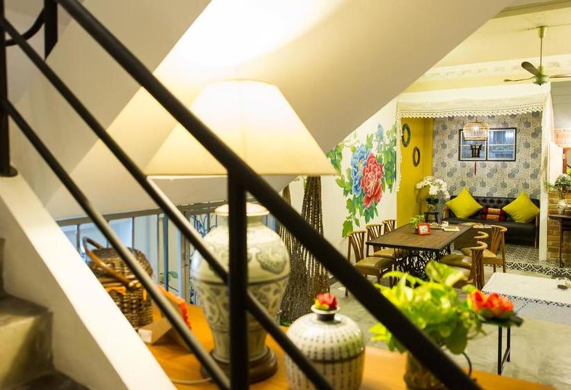 The Neighbors Hostel 12