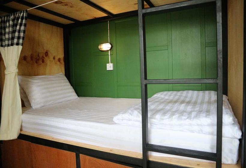 The Neighbors Hostel 20