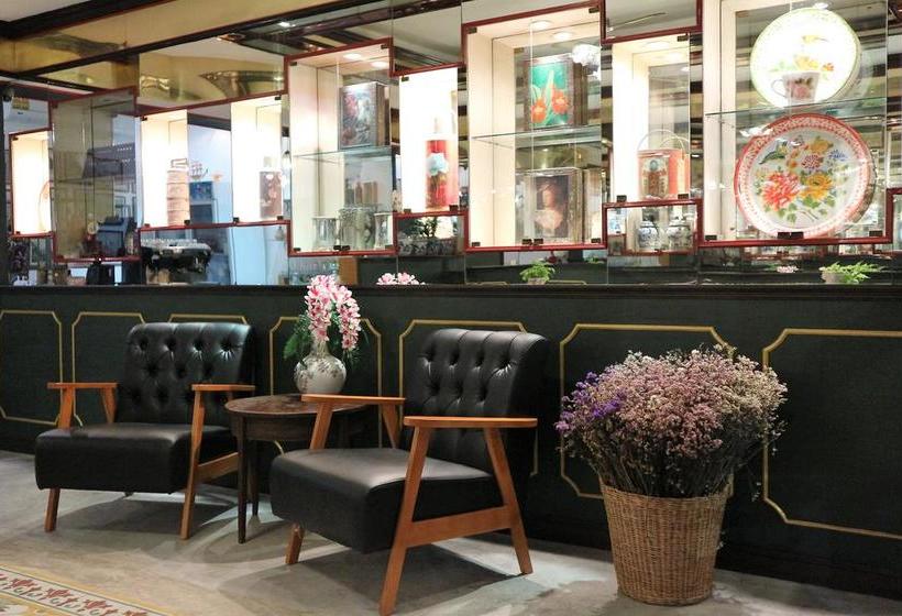 The Neighbors Hostel 5