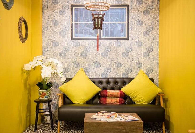 The Neighbors Hostel 8