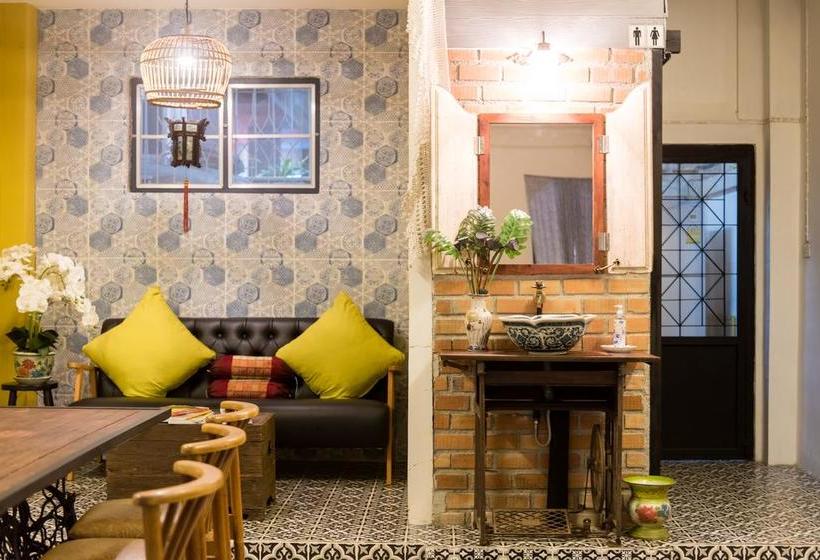 The Neighbors Hostel 9