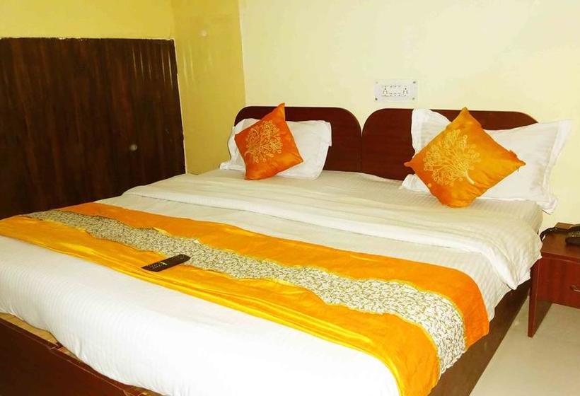 Hotel Madhav Stay 10
