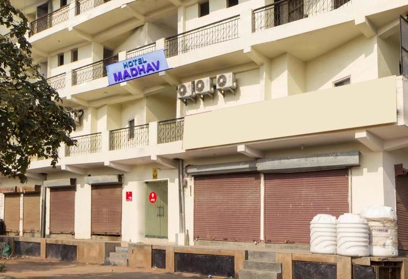 Hotel Madhav Stay 14