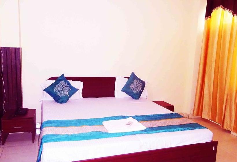 Hotel Madhav Stay 16