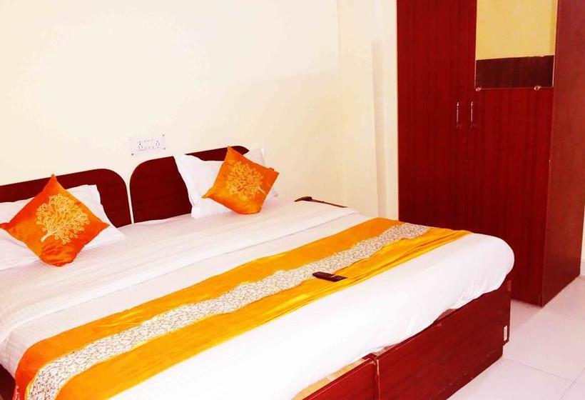 Hotel Madhav Stay 20