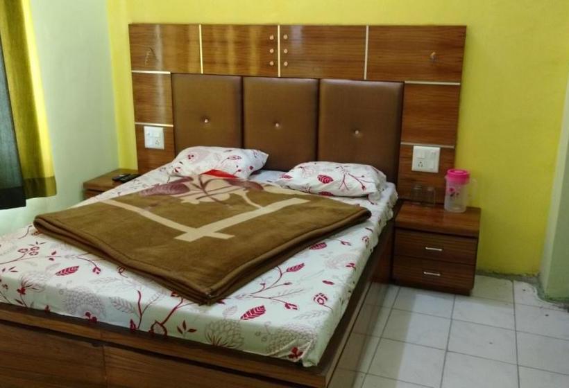 Hotel Brahma Kamal 15