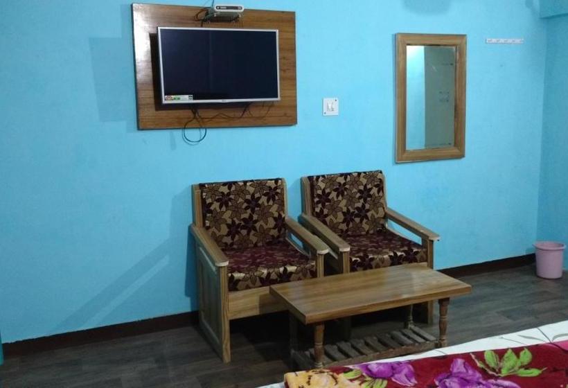 Hotel Brahma Kamal 5