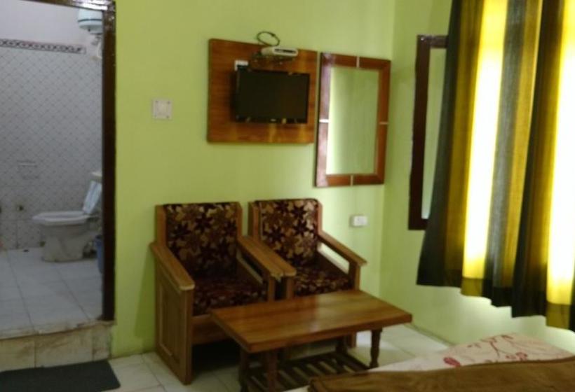 Hotel Brahma Kamal 8