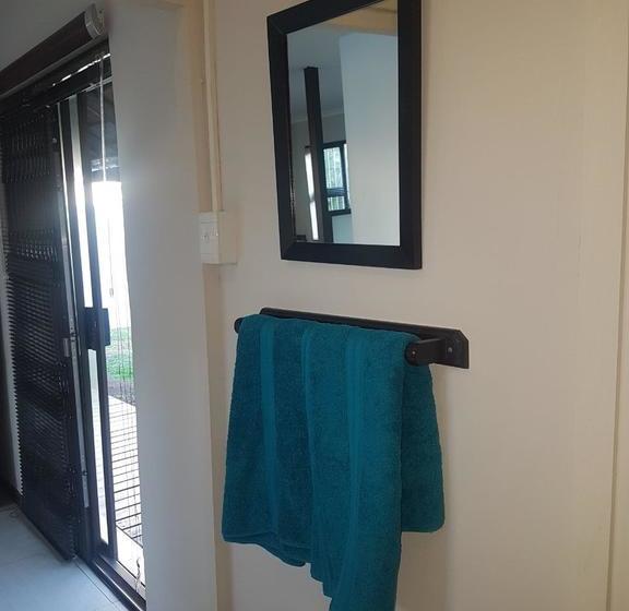 Bed and Breakfast 29 On South End Bnb 10