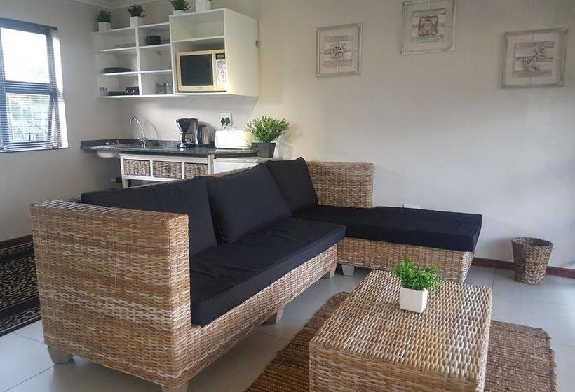 Bed and Breakfast 29 On South End Bnb 7