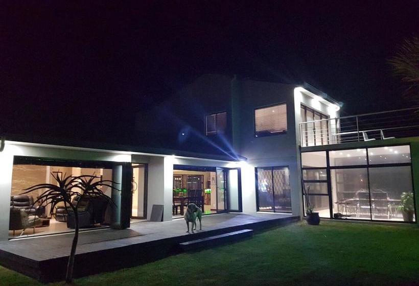 Bed and Breakfast 29 On South End Bnb 8