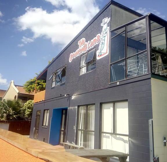 Hostel Bouncing Lamb Backpackers 6