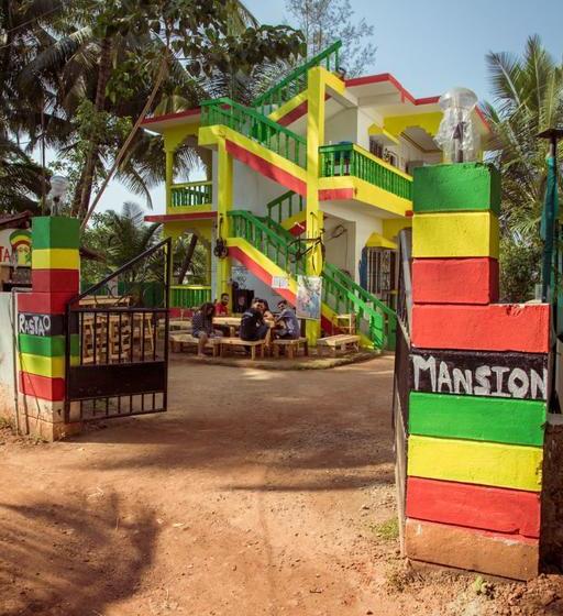 Rasta Mansion Backpacker Hostel And Rooms 15