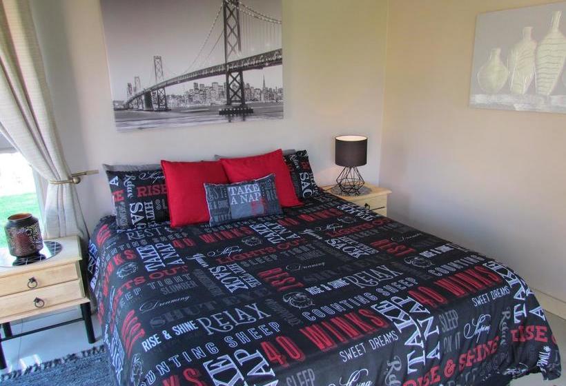 Bed and Breakfast Sixfourtwo On Vincent Gauteng