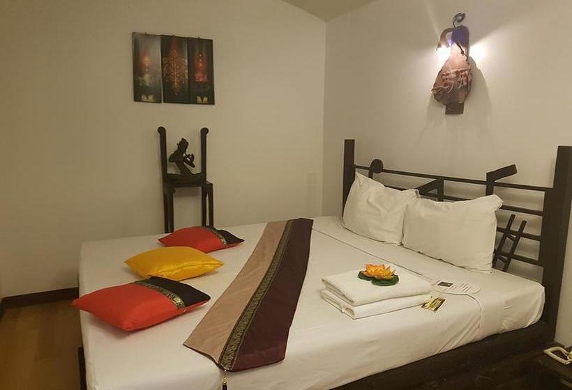 Chart Trip Resort 17