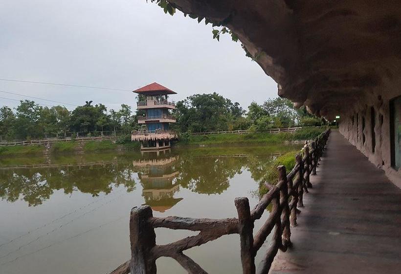 Chart Trip Resort 18