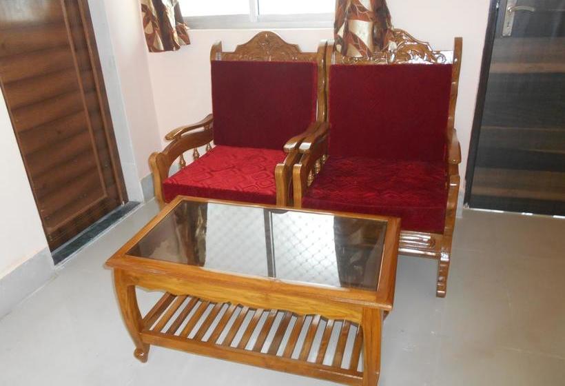 Resort Garden Retreat 16