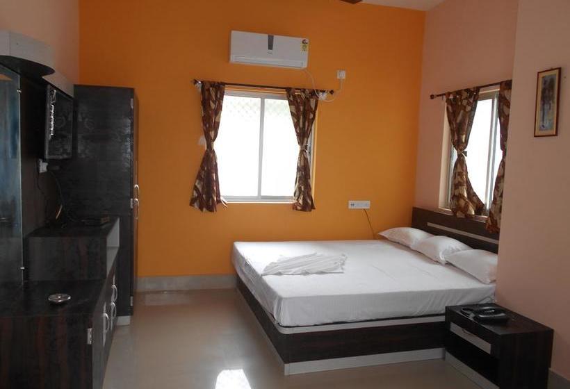 Resort Garden Retreat 7