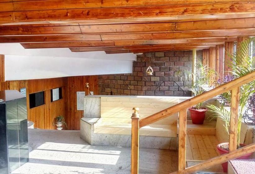 Hotel Classic Heights 3