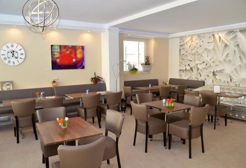 Hotel Und Parkcafe Bad Berneck 1