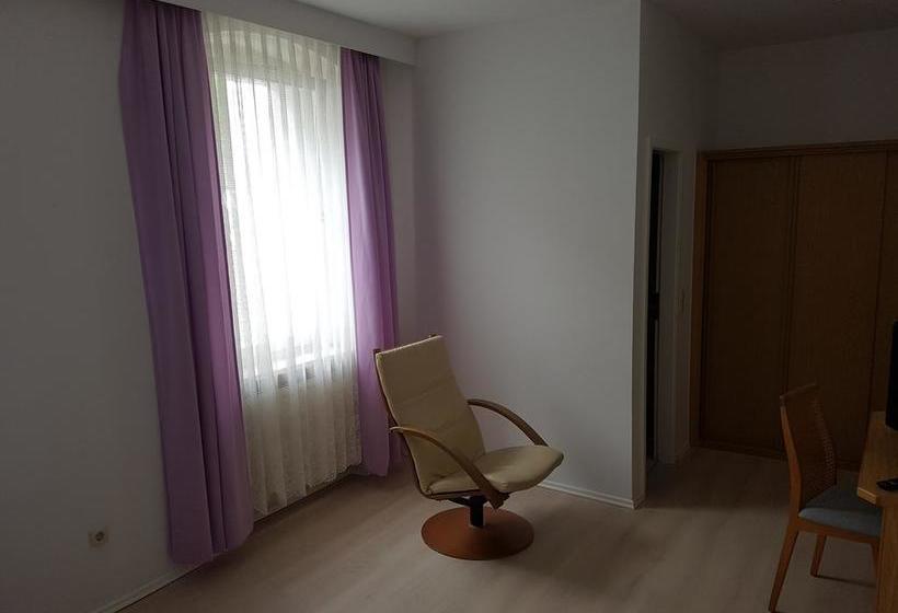 Hotel Und Parkcafe Bad Berneck 9