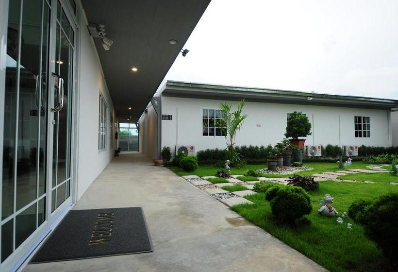 Montara Hotel And Resort Korat 11