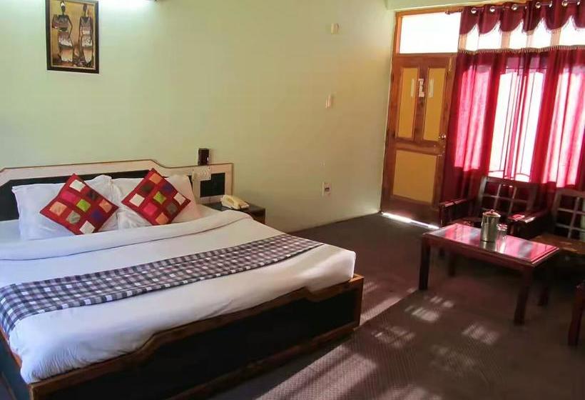Gautam Hotel & Cottage 1