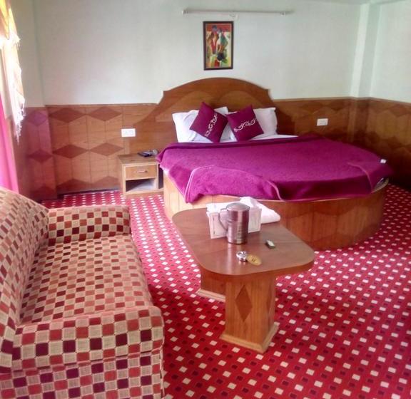 Gautam Hotel & Cottage 10