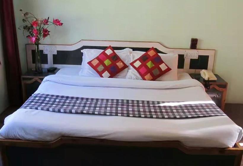 Gautam Hotel & Cottage 2