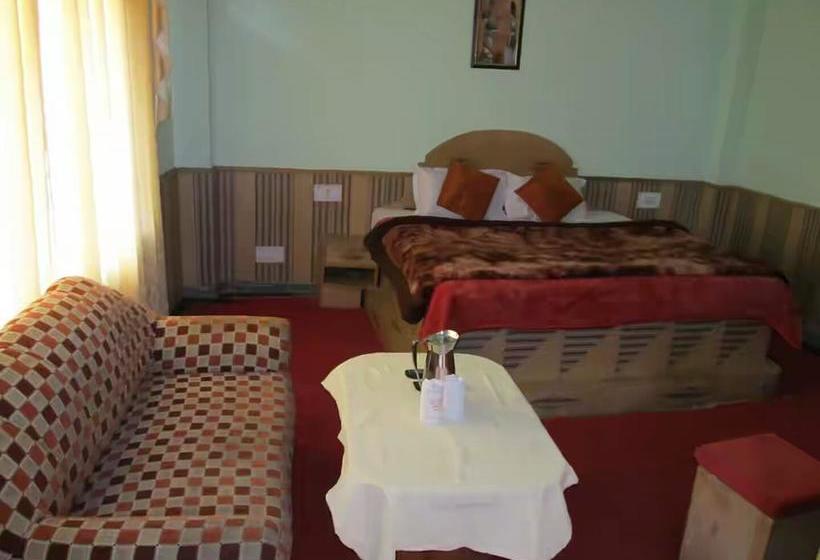 Gautam Hotel & Cottage 6