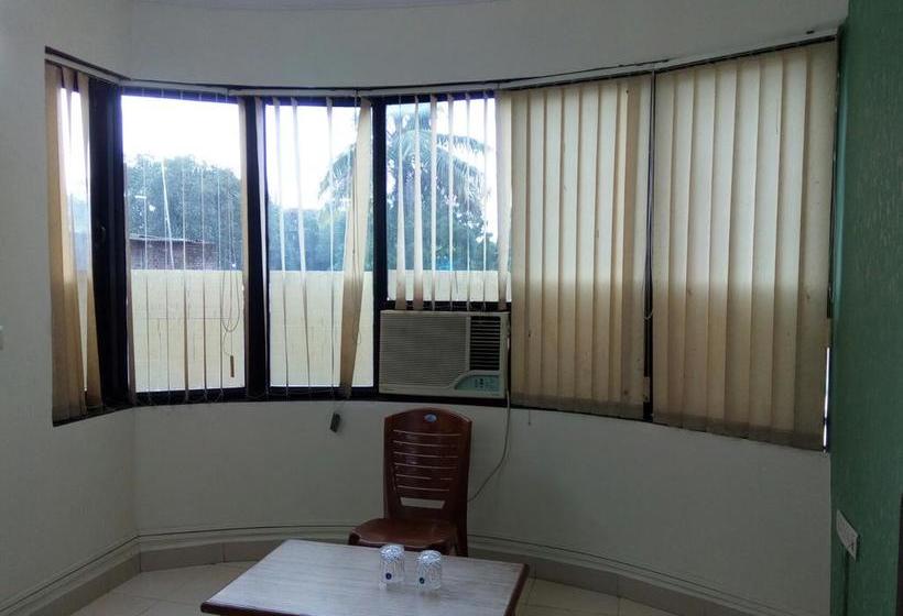 Hotel Sai Samrat Inn 10