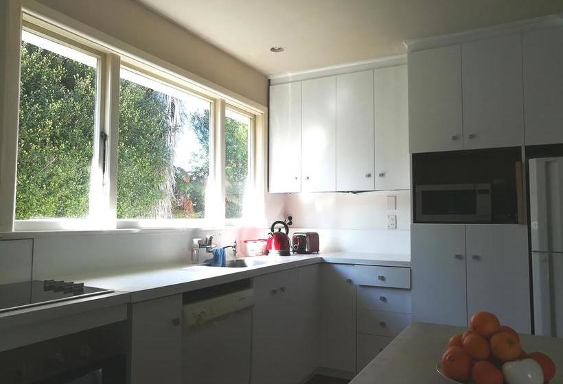 Bed and Breakfast Sunny Cozy Bnb 4