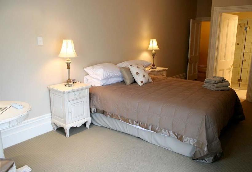 Nelson Heights Bed & Breakfast 19