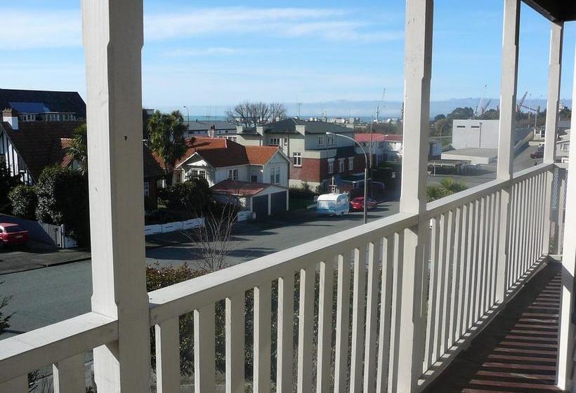 Nelson Heights Bed & Breakfast 2